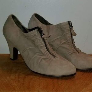 Women's size 12 tan heel booties